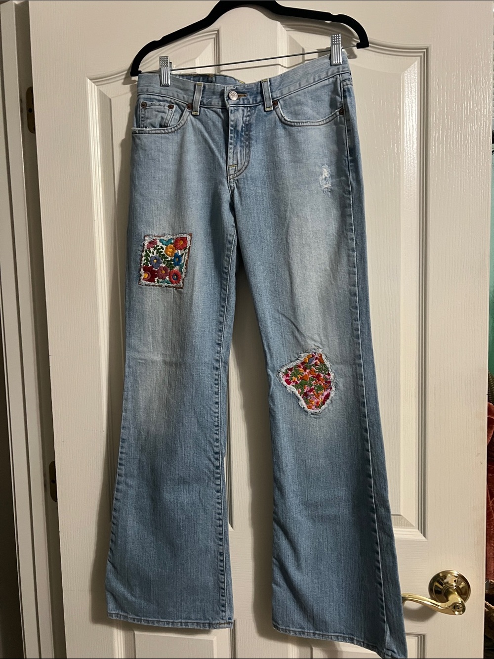 Lucky Brand Light Wash Women's Patchwork Jeans - Floral Embroidered Patches